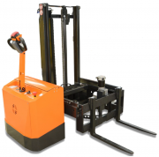 Elektro-Hochhubwagen für Werkzeugwechsel mit Gabelausschub quer